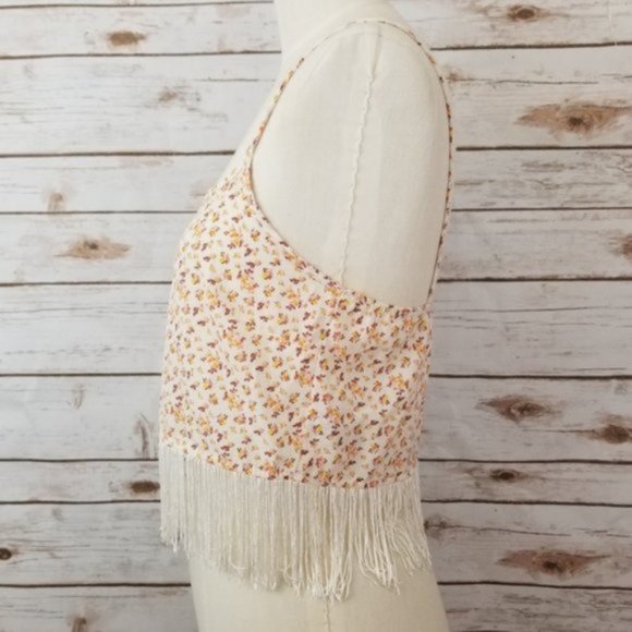 ⬇️⬇️ Charlotte Russe Fringe Tassel Crop Top XS - Picture 3 of 8